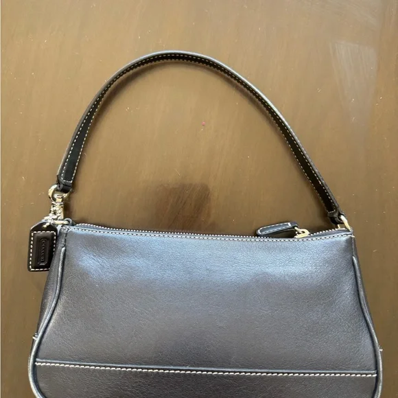 Vintage all leather Small Coach shoulder bag - Picture 3 of 8